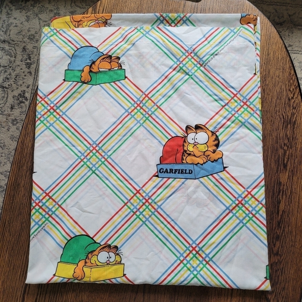 Vintage Garfield 1978 Twin Flat Sheet and Two Pillow Case Sham set - Picture 6 of 6